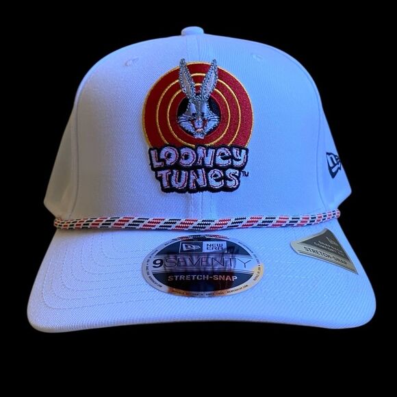 NEW Bugs Bunny Looney Tunes New Era 9SEVENTY Stretch-Snap Adjustable Hat White - Picture 4 of 15